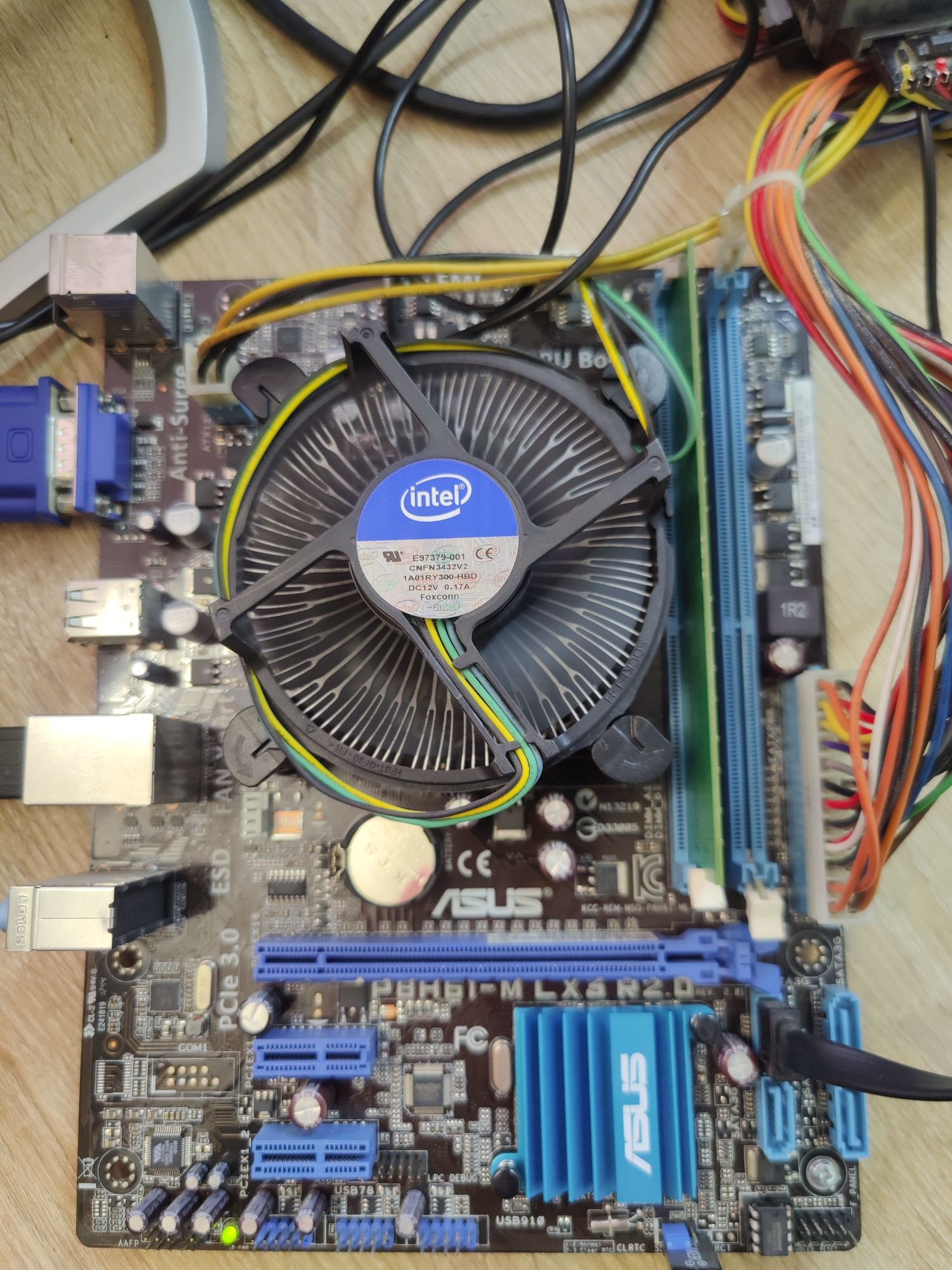 Asus p8h61-mlx3 r2.0 робоча бу.