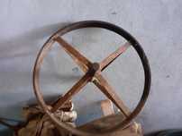 Roda de ferro de carro fe mão