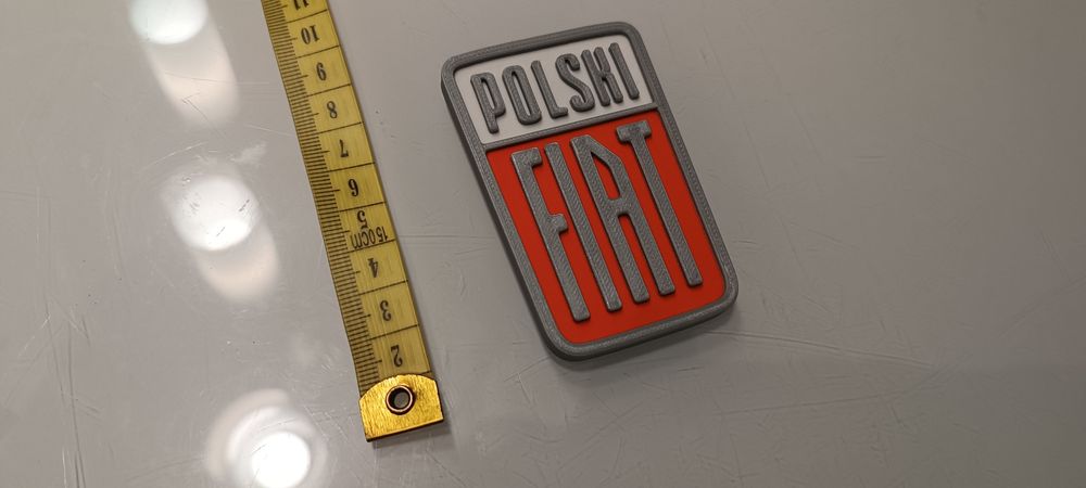 Fiat 126p emblematy repliki różne rodzaje