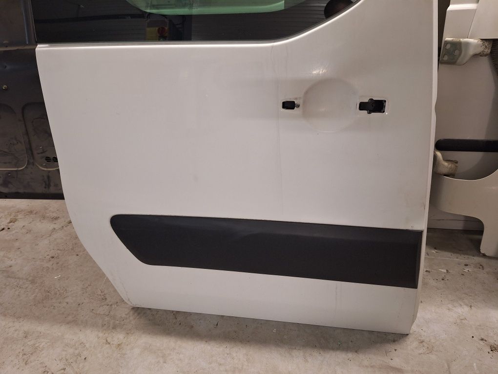 Drzwi prawe przesuwne berlingo Partner 08-18r wysyłka
