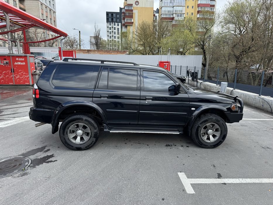 Mitsubishi Padjero Sport 2006