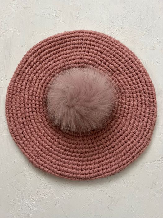 Берет вʼязаний із італійського мериноса