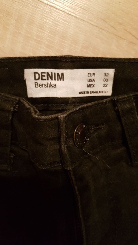 Spodnie Bershka 32