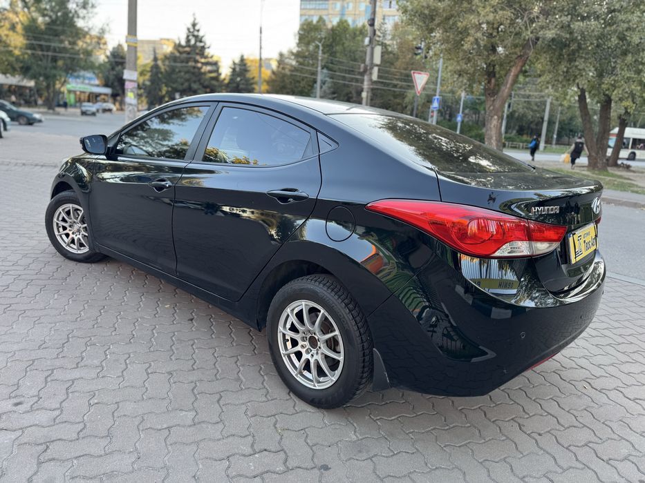 Hyundai Elantra (Внесок від 15%) Кривий Ріг Твоє Авто
