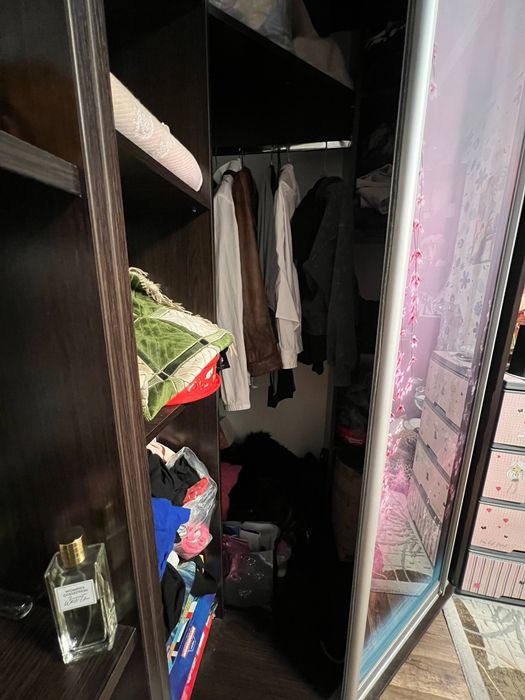 Продам кутову шафу купе