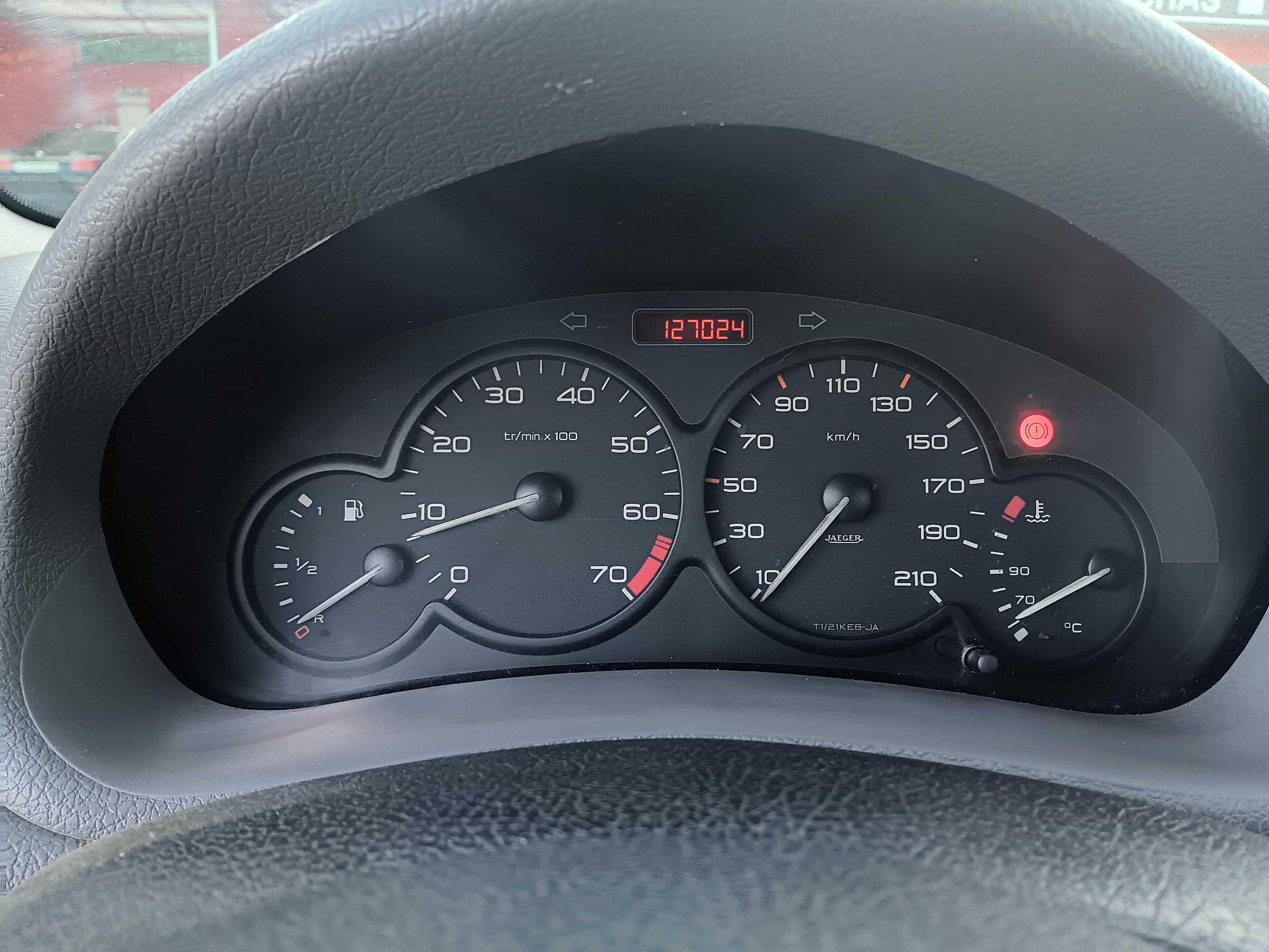 Peugeot 206. 1.1