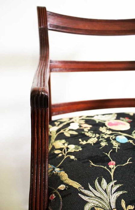 Fotel vintage odnowiony, 100-letni, brytyjski fotel.