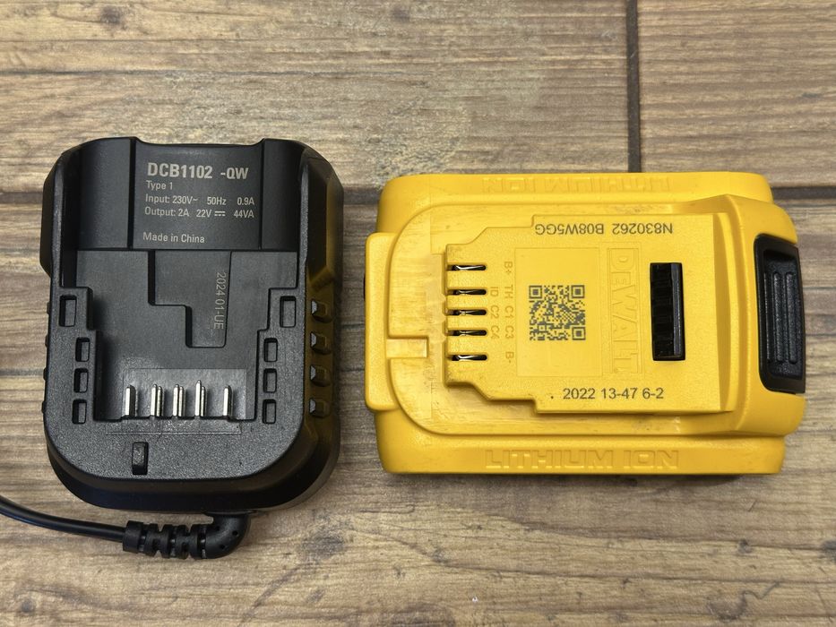 Zestaw | bateria 18V 2AH - 2022r. | ładowarka DCB1102 DeWalt