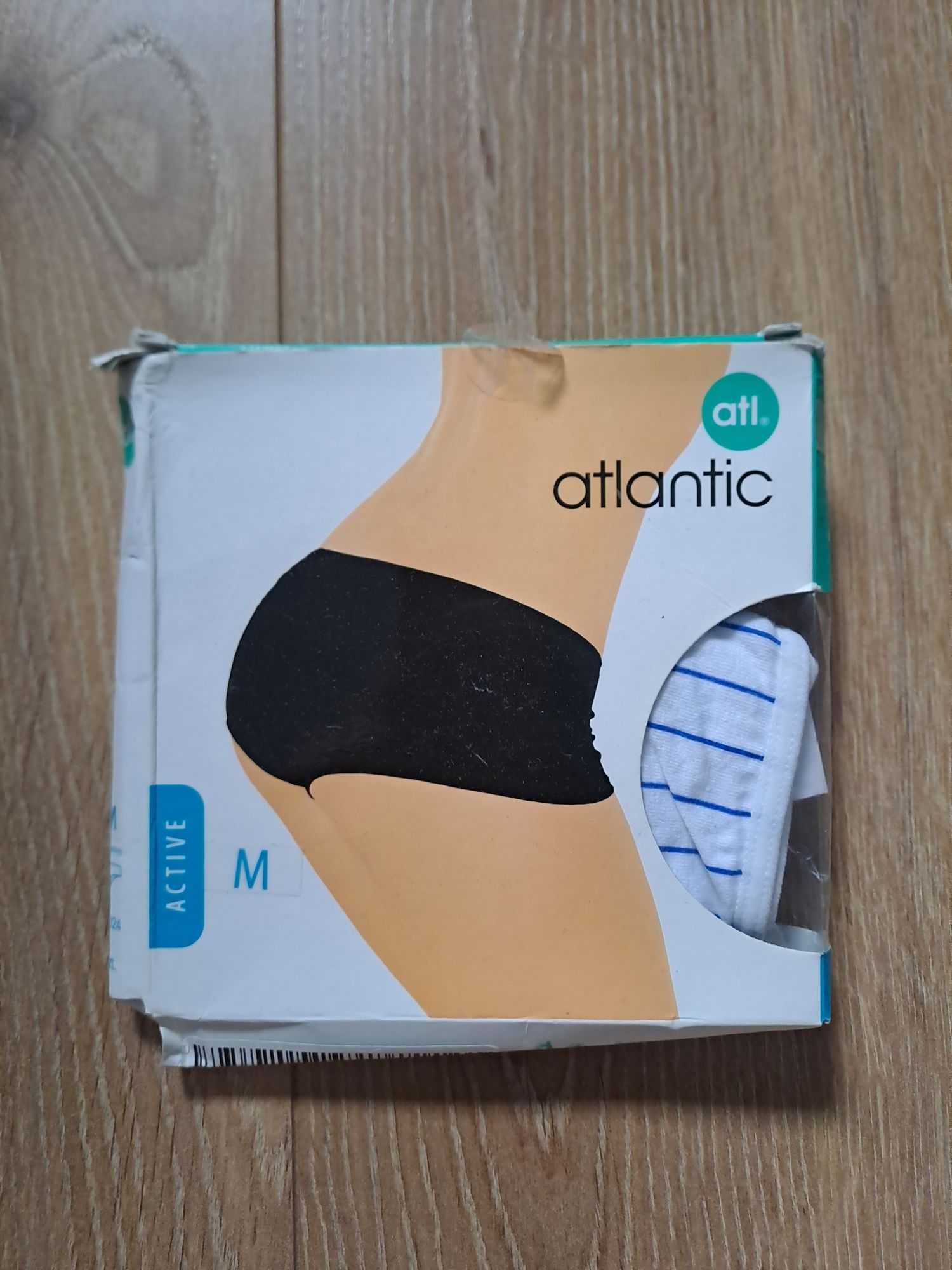 2+1 Stringi damskie Atlantic, rozmiar M, szorto-string, paski biało-ni