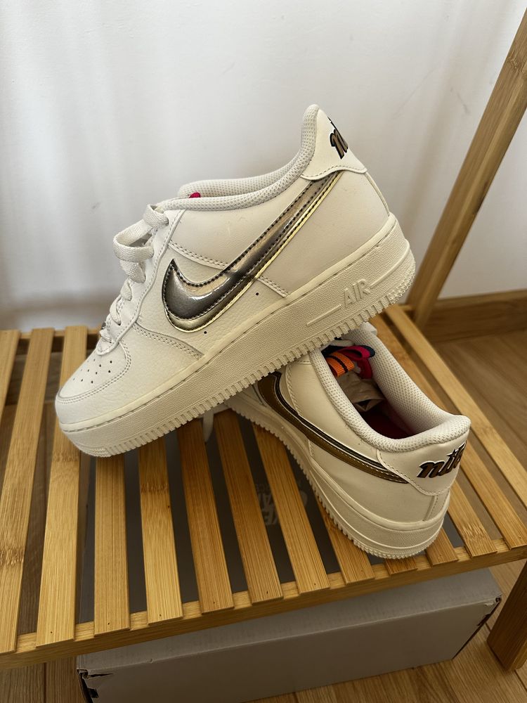 Białe Nike Air Force 1 LVB (GS) 24.5 cm