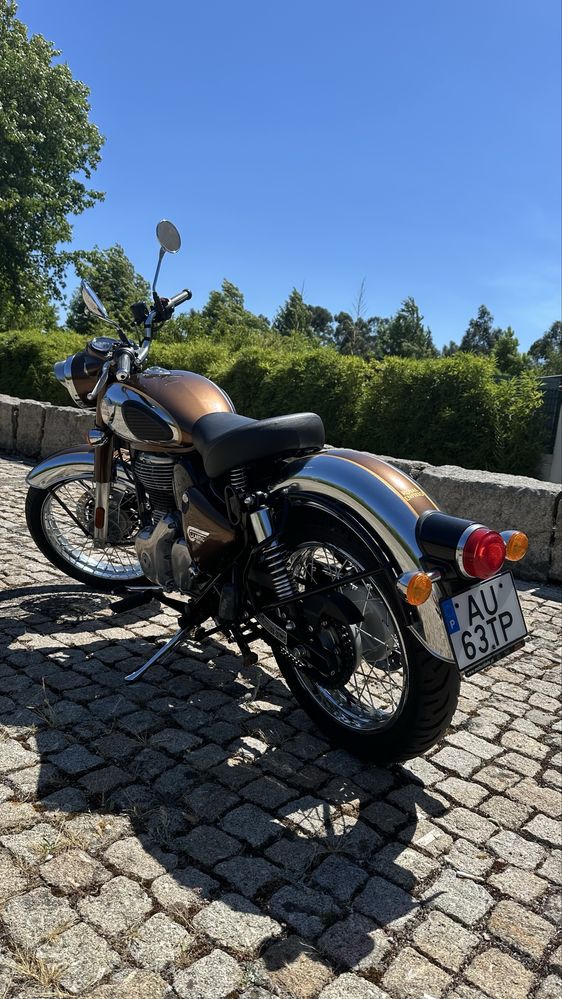 Mota Royal Enfield Classic 350 (como nova)