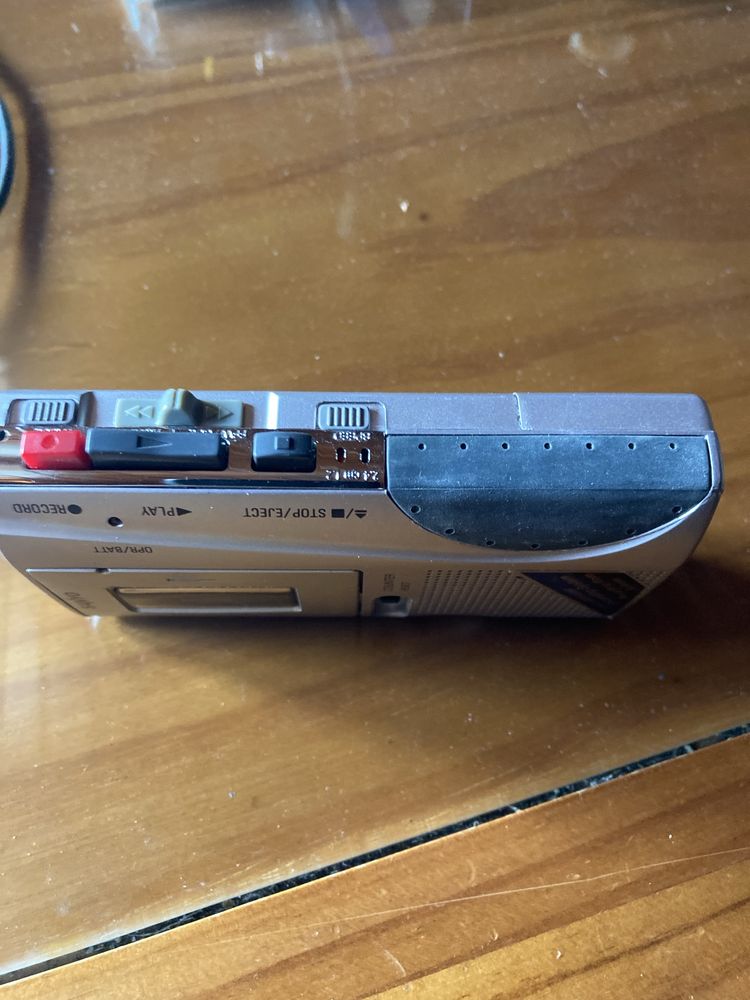 Gravador ativado por voz e 3 cassetes virgens