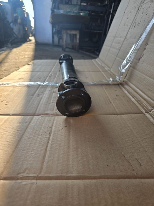 Продам передний крестовинный кардан нива ВАЗ 2121,21213,21214