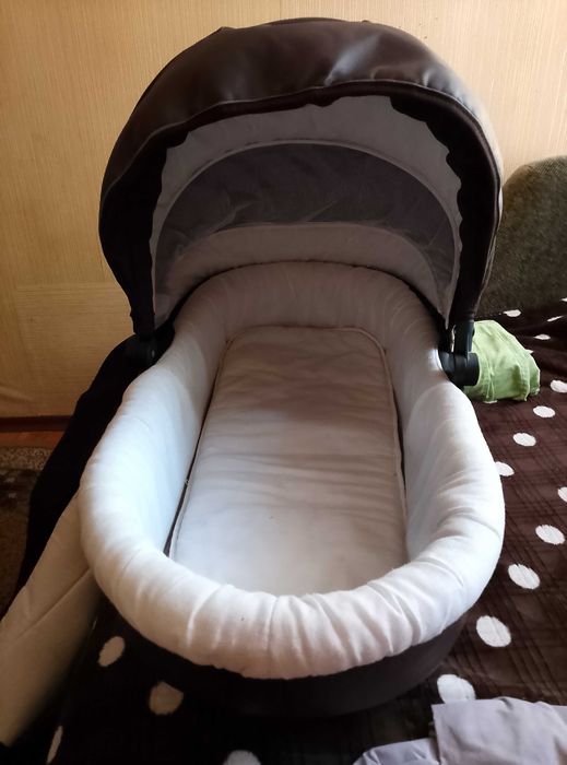 Продам коляску 2в1.