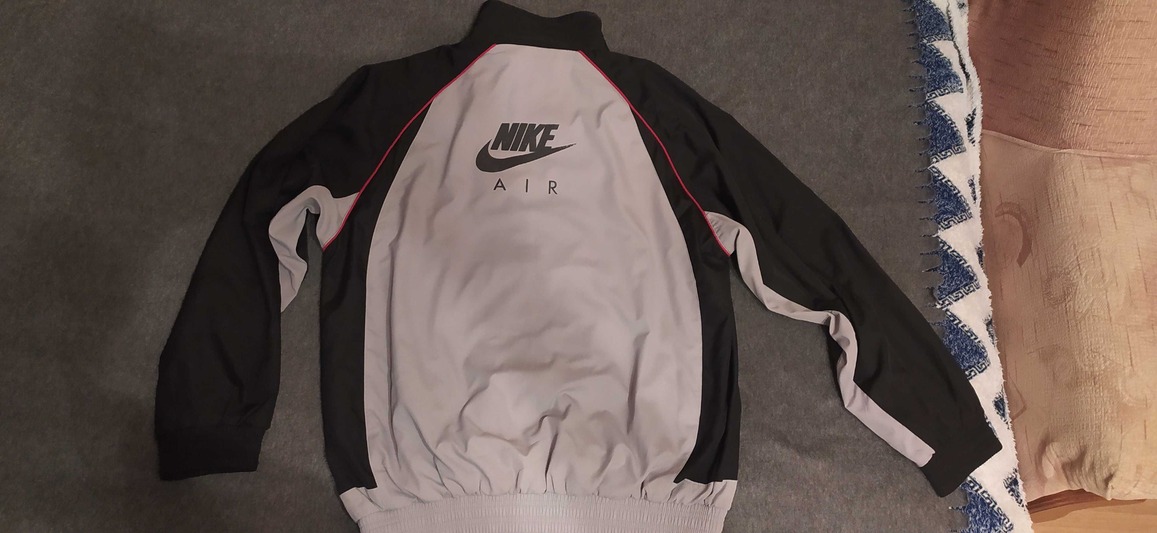 Куртка (ветровка) мужская Nike