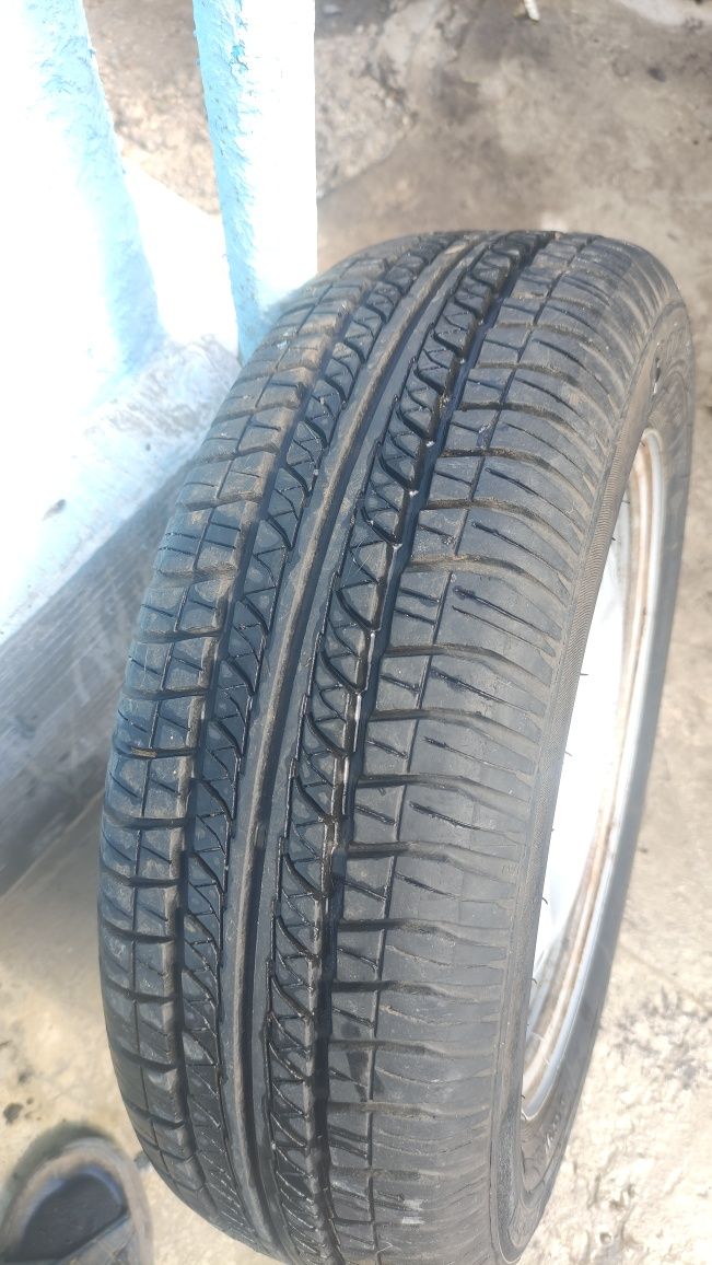 Продам стальной диск+шына 1 шт. R14 4x98