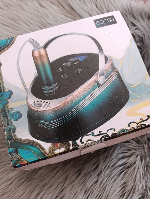 Фрезер на  акумуляторі BQ 730 для манікюру та педикюру - 35000 об./хв.