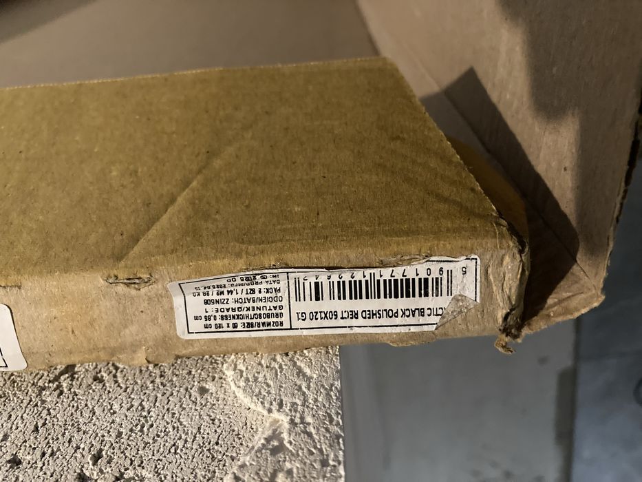 Płytka 120x60 Galactic Black błyszcząca ratyfikowana. 60x120