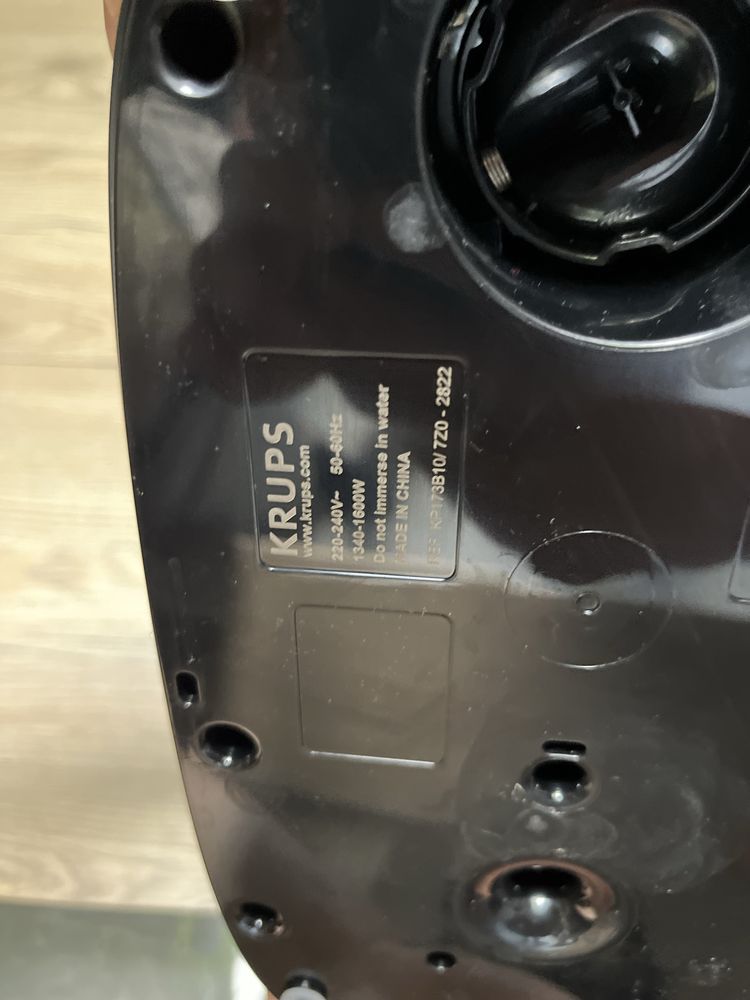 Ekspres Kapsułkowy KRUPS DOLCE GUSTO KP173 Czarny