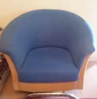 2 fotele wypoczynkowe, tapicerowane niebiesko-żółte