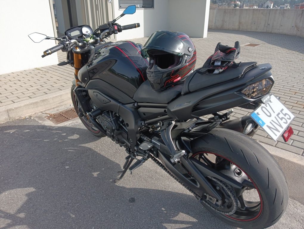 Moto Yamaha Fz8 2013