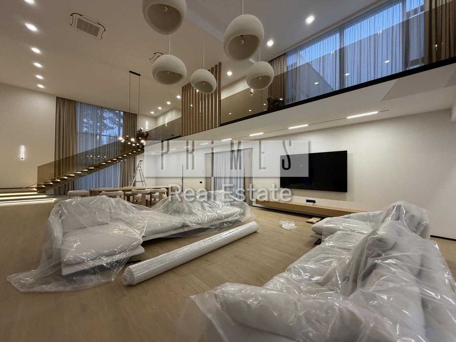 Продаж ксклюзивнийого маєтку  1200м2 КМ Riviera Village (Вишгород)