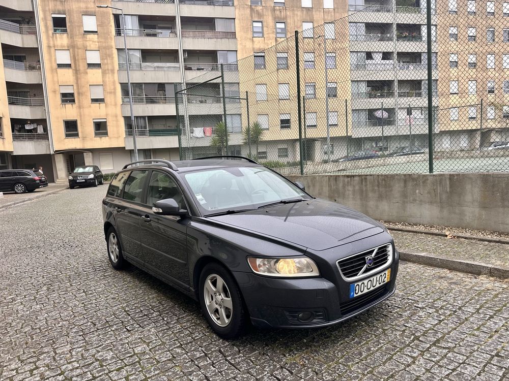 Volvo V50 1.6d 2010 com GPS impecável
