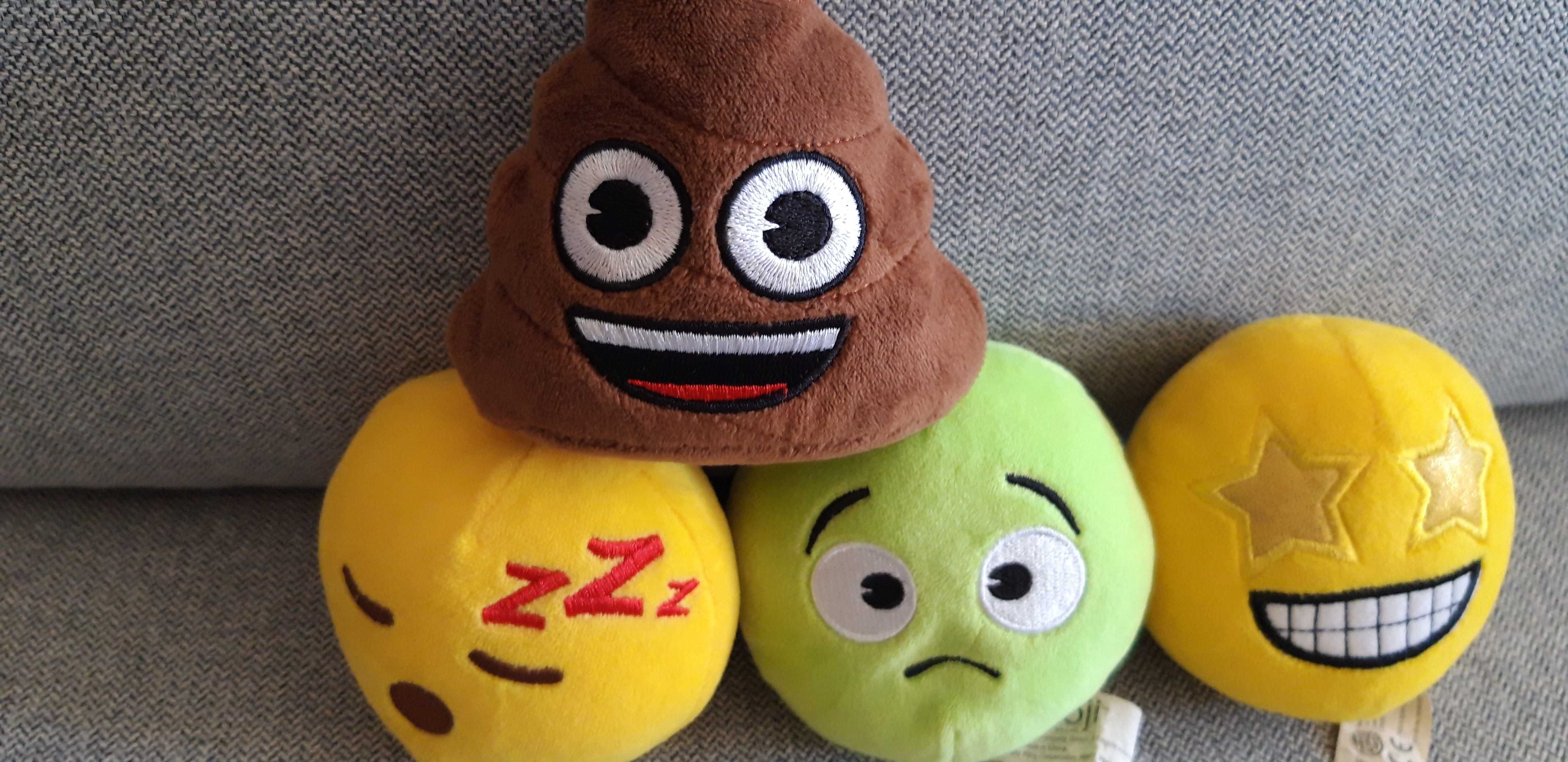 Conjunto de peluches EMOJI