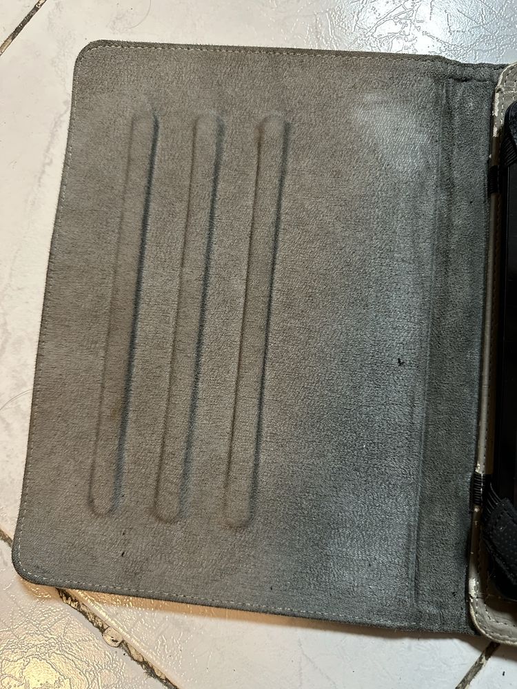 Tablet Storex usado