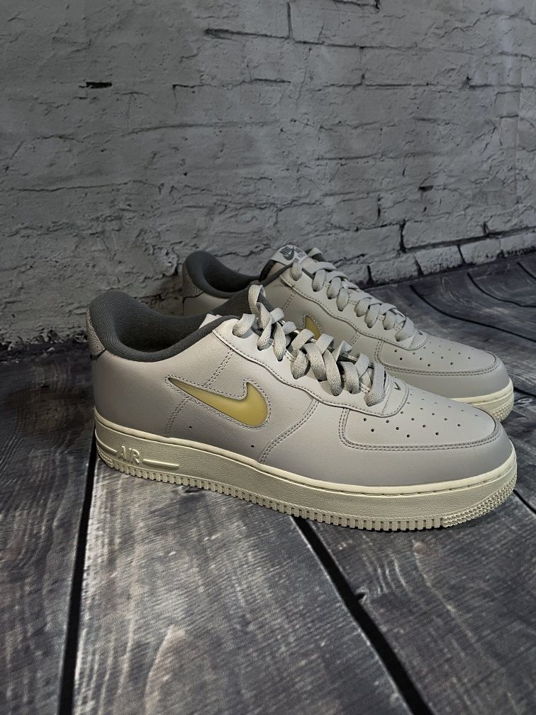 Кросівки Nike Air Force 1'07 LX(jordan)