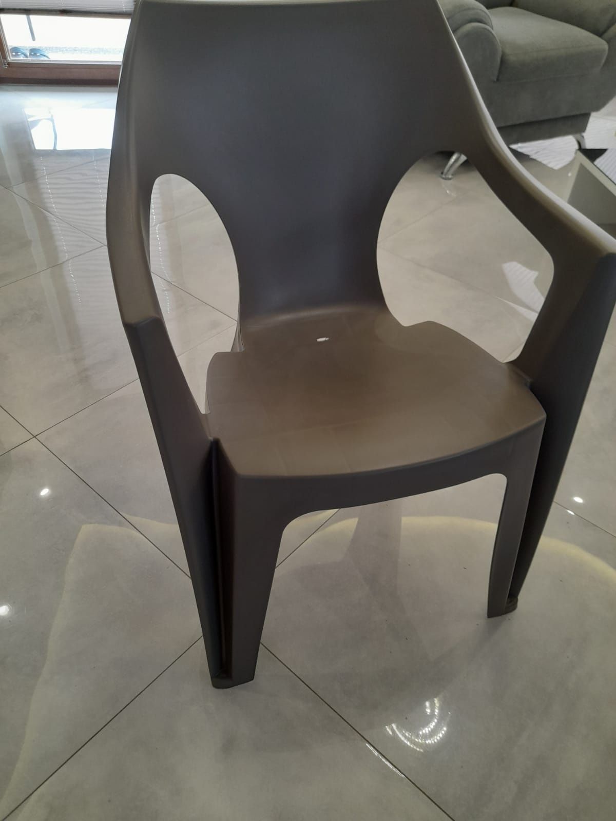 Krzesło plastikowe ogrodowe nowe solidne