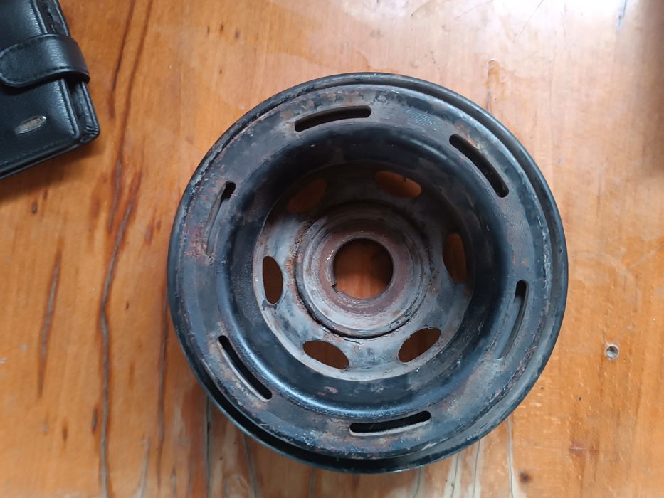 Шкив коленвала Mersedes-vito Sprinter W903