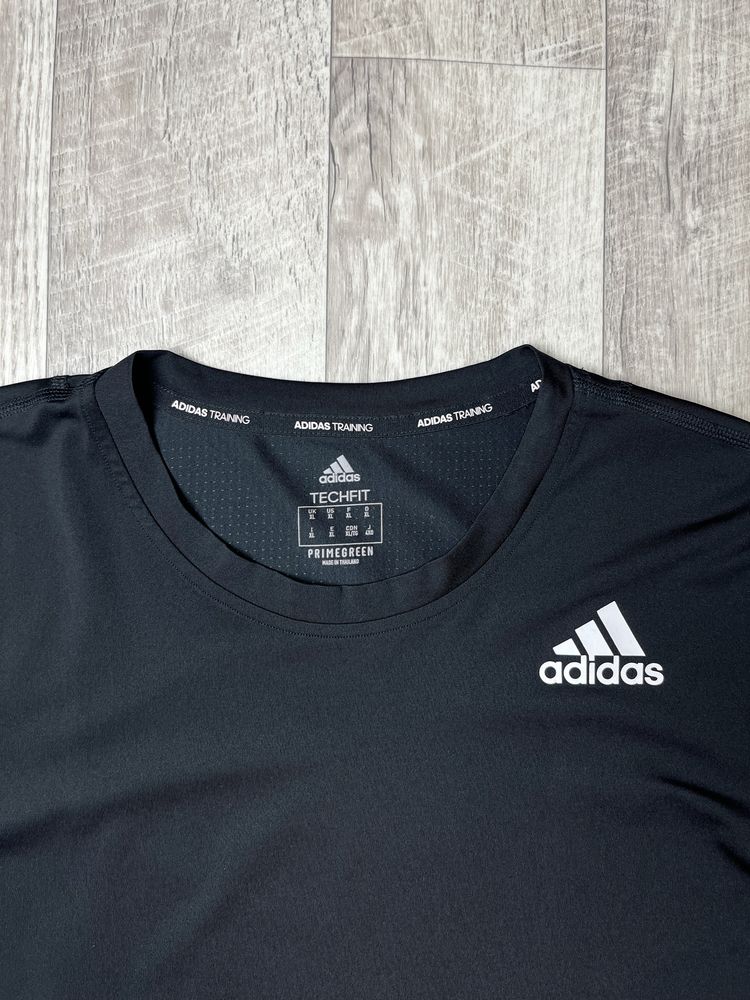 Футболка Adidas размер XL оригинал спортивная мужская чёрная адидас