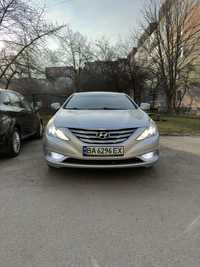 Hyundai Sonata YF 2010 в ідеальному стані