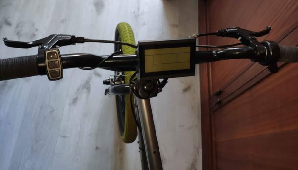 Bicicleta BMX elétrica