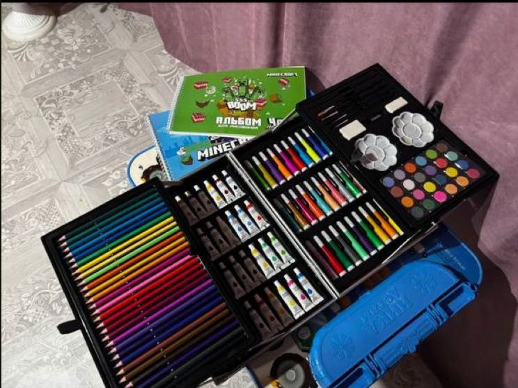 ХИТ! Детский набор для рисования в чемодане 145 предметов астронавт