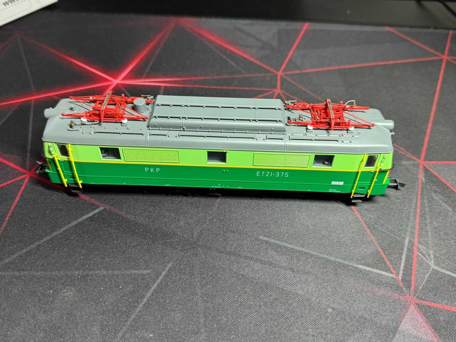 Lokomotywa ET21-375 DCC ESU LokPilot V5 PluX 22-pin (h0)