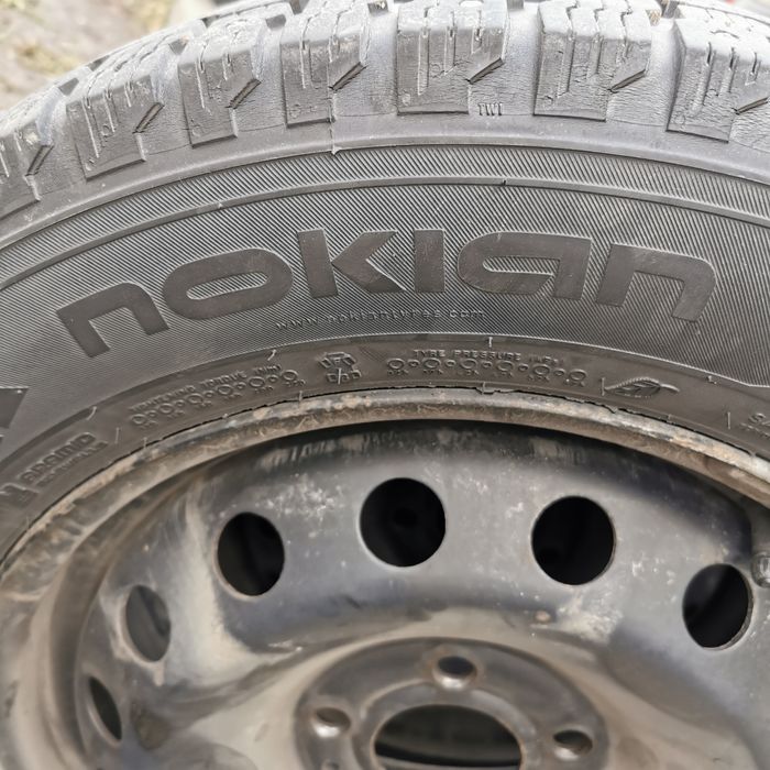 Резина, шини, скати зима 205/65 R16C Nokian Hakkapelitta 19р