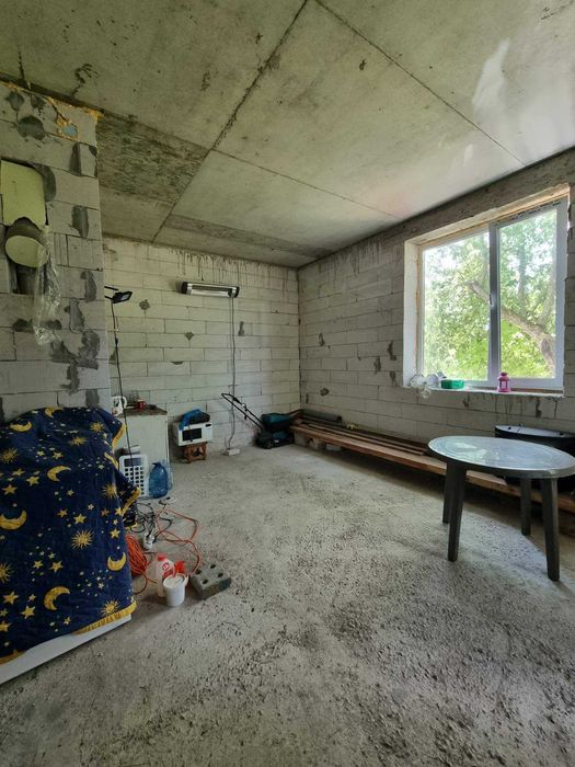 Продається 2-х поверховий будинок 10км від Львова село Липники