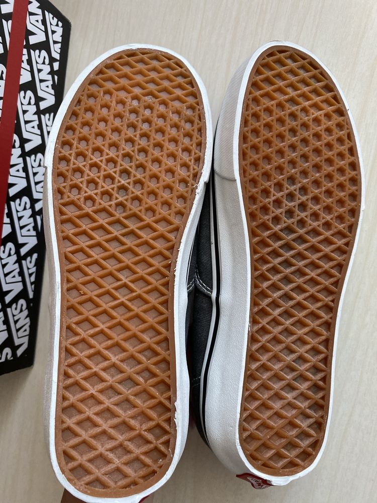 Кеди vans authentic