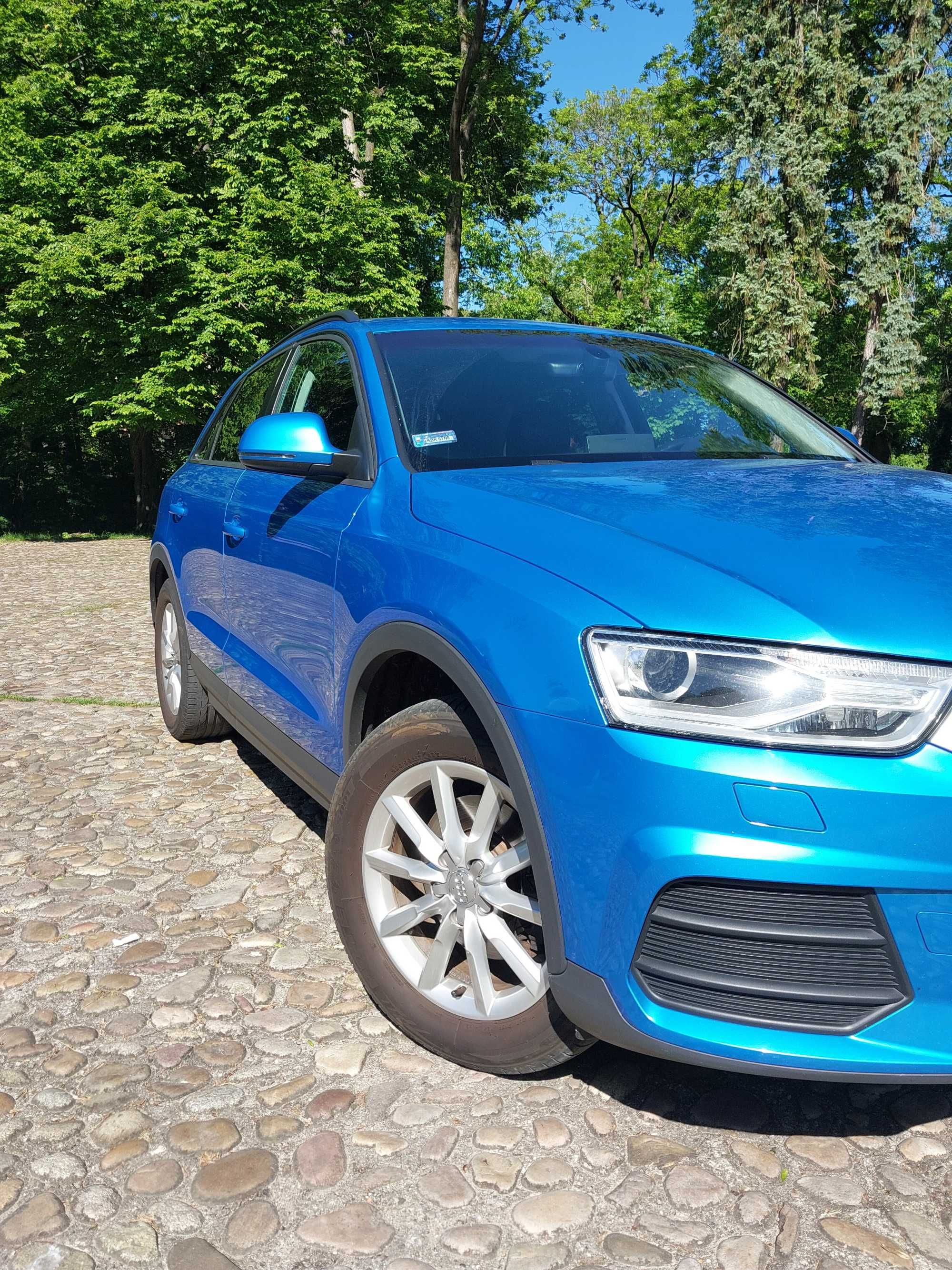 Sprzedam Audi Q3  2.0TDI