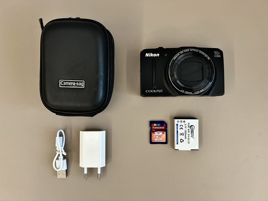 Nikon Coolpix S9700  стан  ідеал