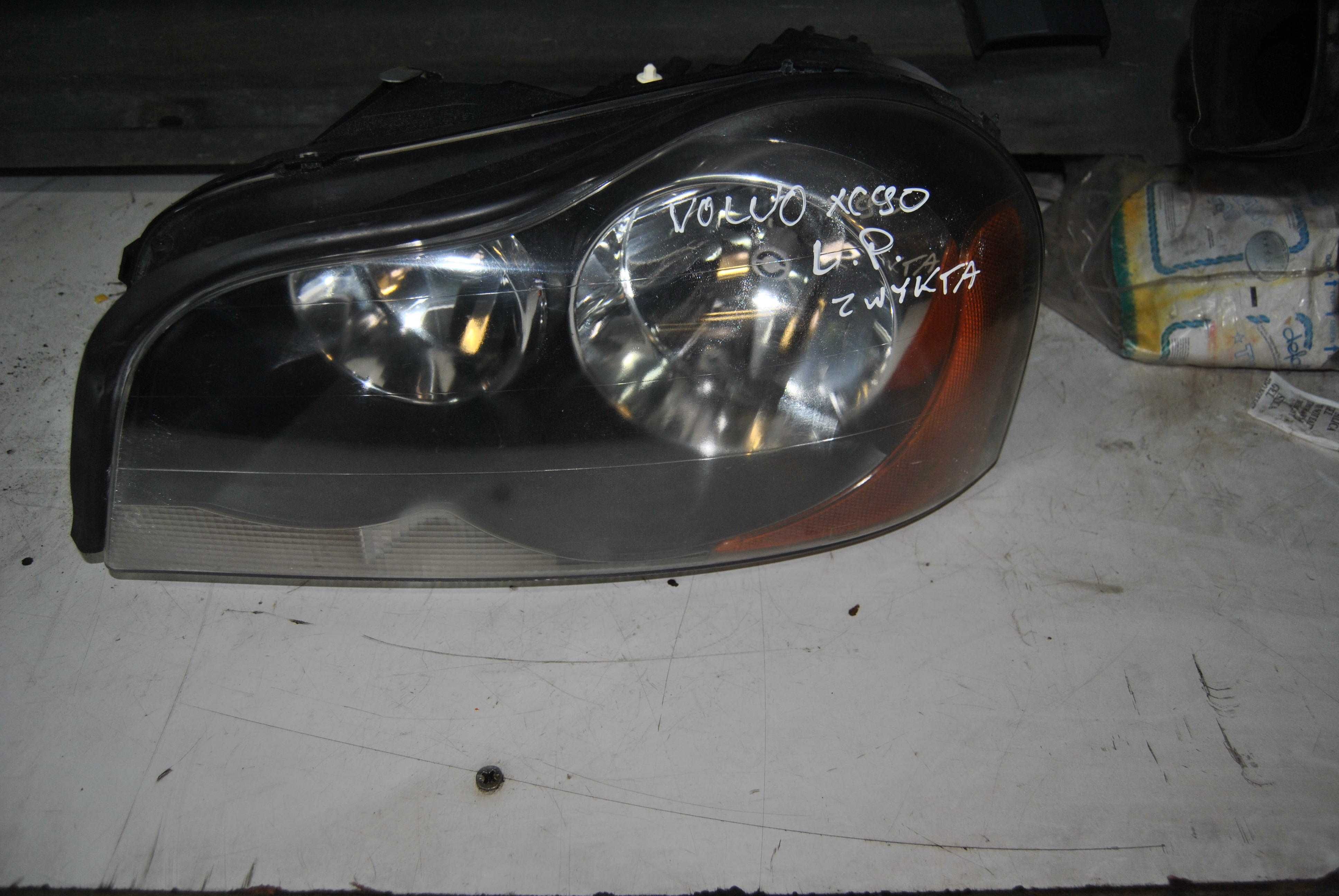 Lampa lewa Volvo XC90 I