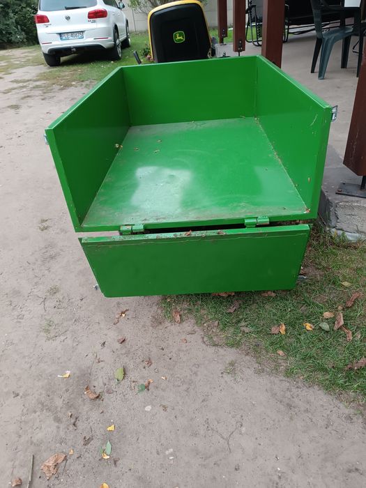 Przyczepki do traktorków kosiarek nowe