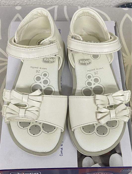 Sandálias menina chicco