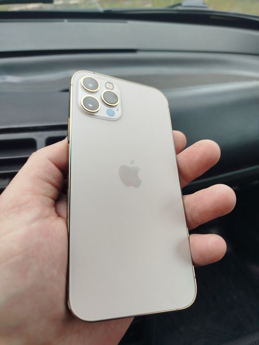 Продам iPhone 12 Pro айфон (ідеальний стан)