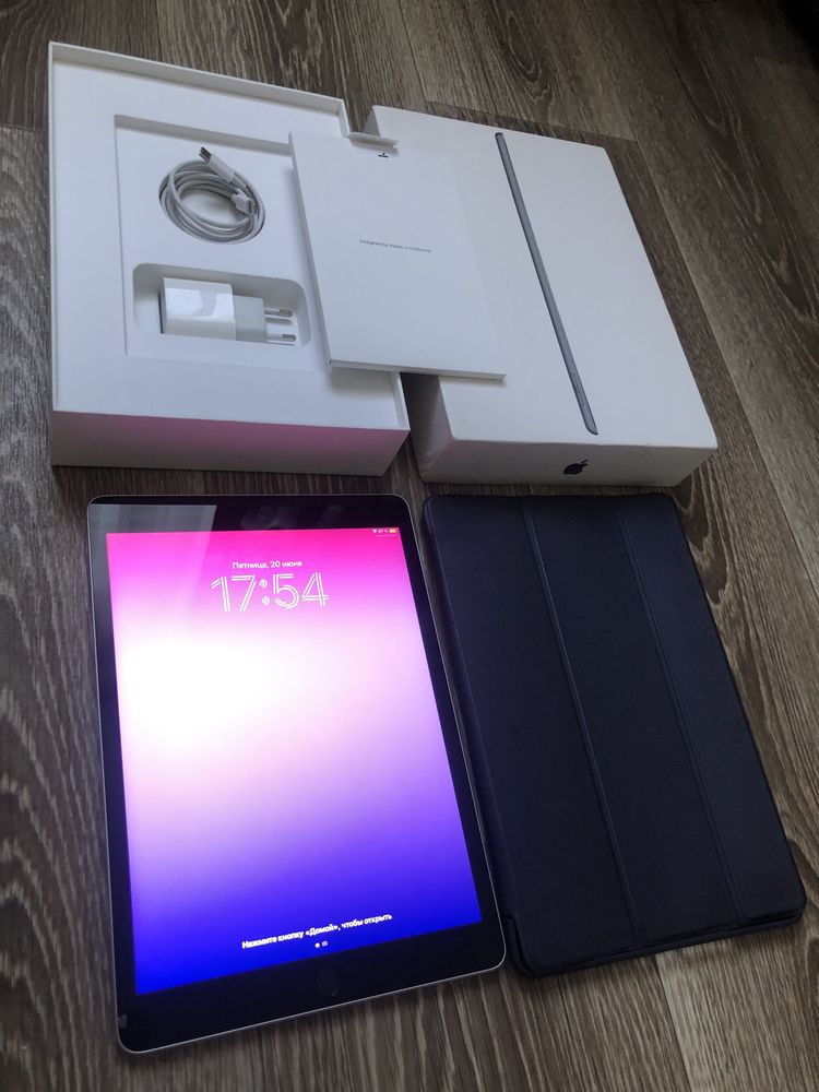Продам Apple iPad 9 generation 10.2"  Wi-Fi Space Gray 2022