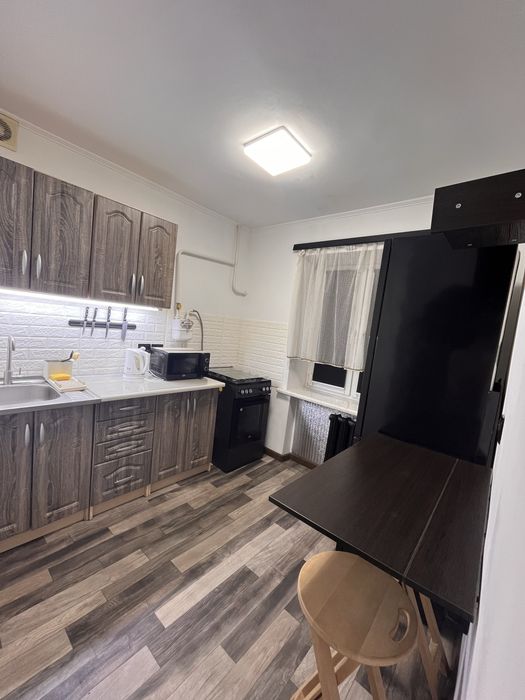 Вільнянськ здам квартиру подобово