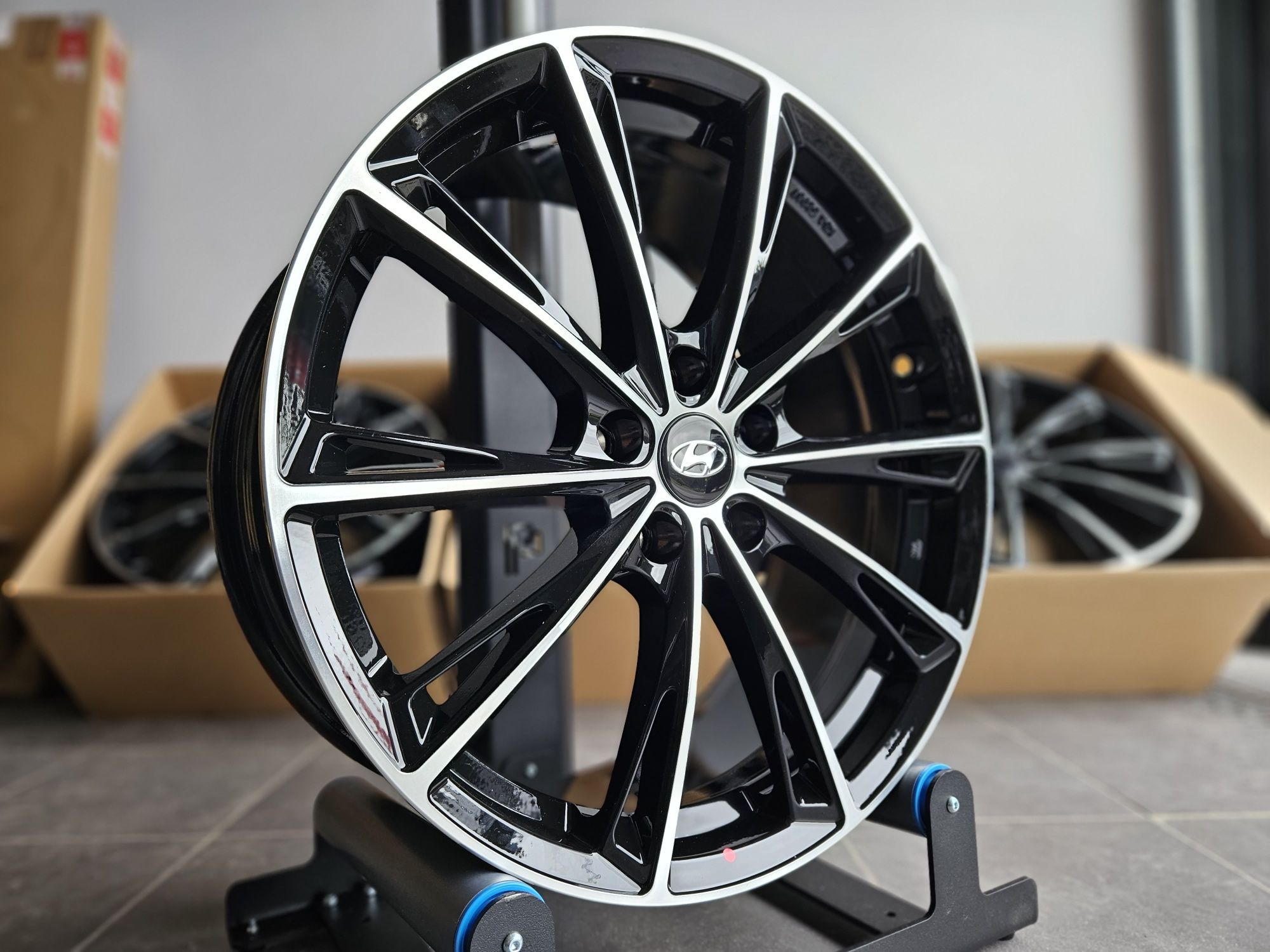 Hyundai 19 " Nowe 5x114,3 Tucson Kona i30 N i40 Santa Fe Felgi Czarne