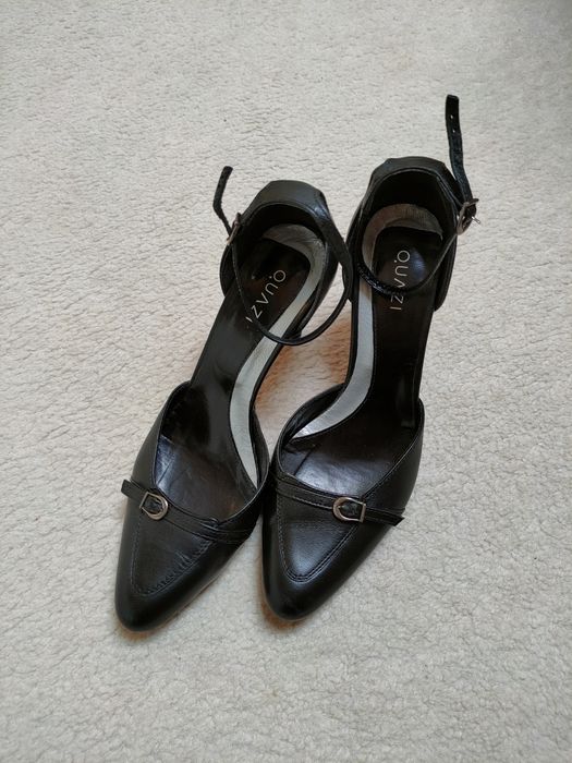 Quazi czarne szpilki skóra naturalna zapinane wokół kostki rozmiar 38